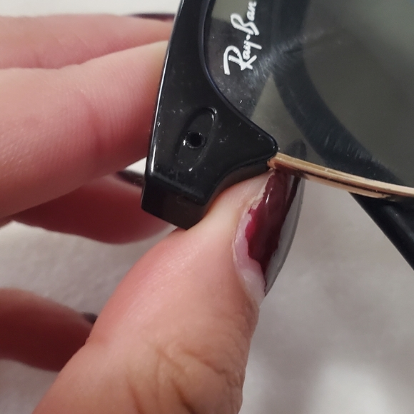 Ray bans with some wear - Picture 3 of 6